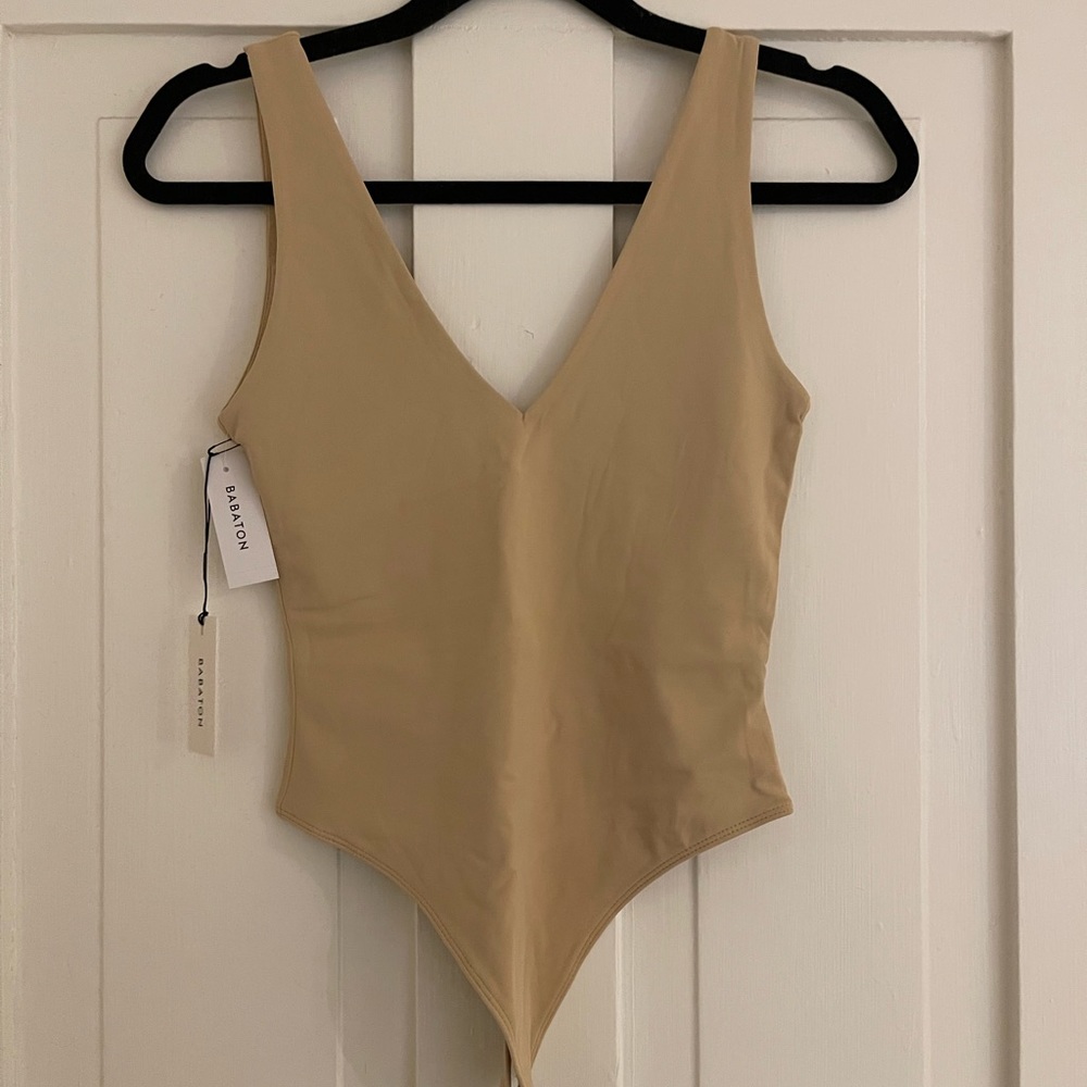 Babaton Contour V-Neck Bodysuit